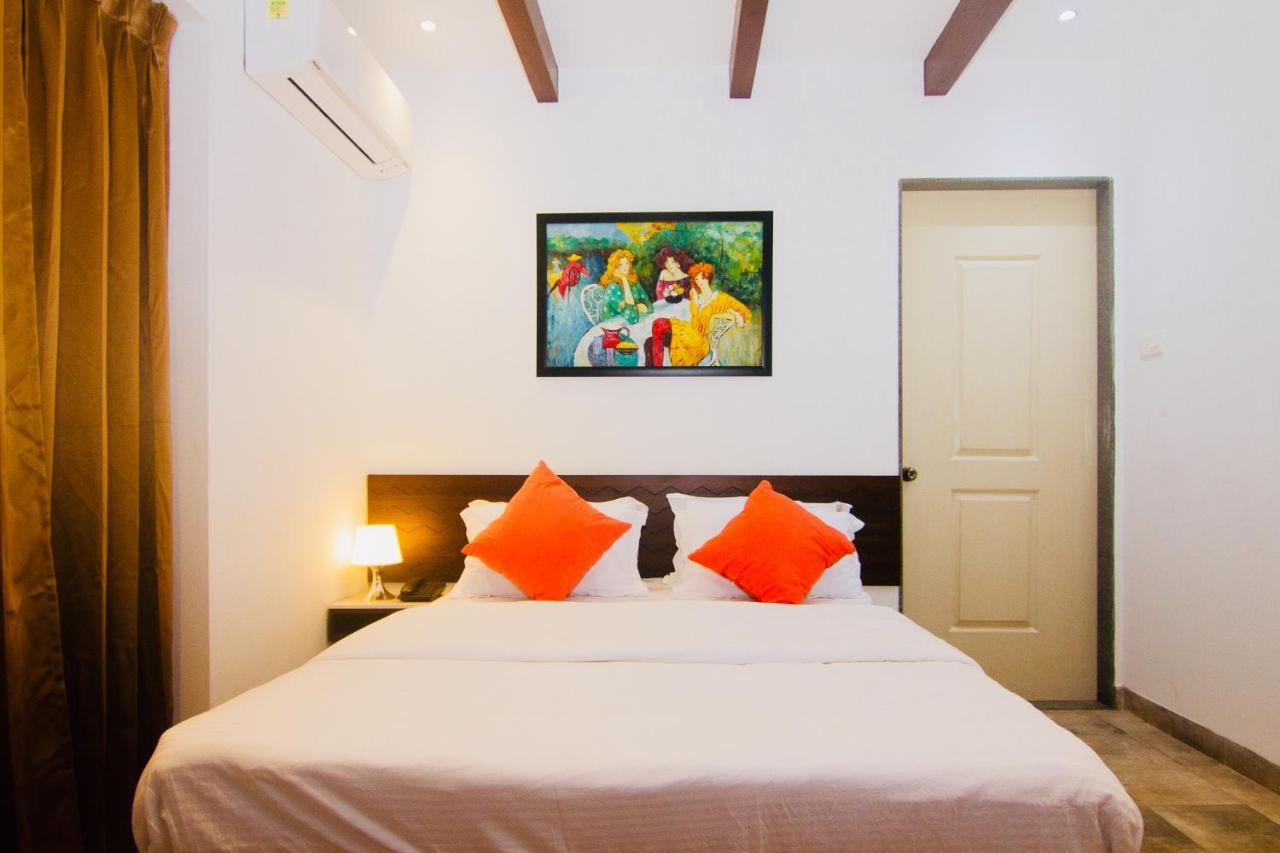 Half Hotel, Калангуте Екстериор снимка