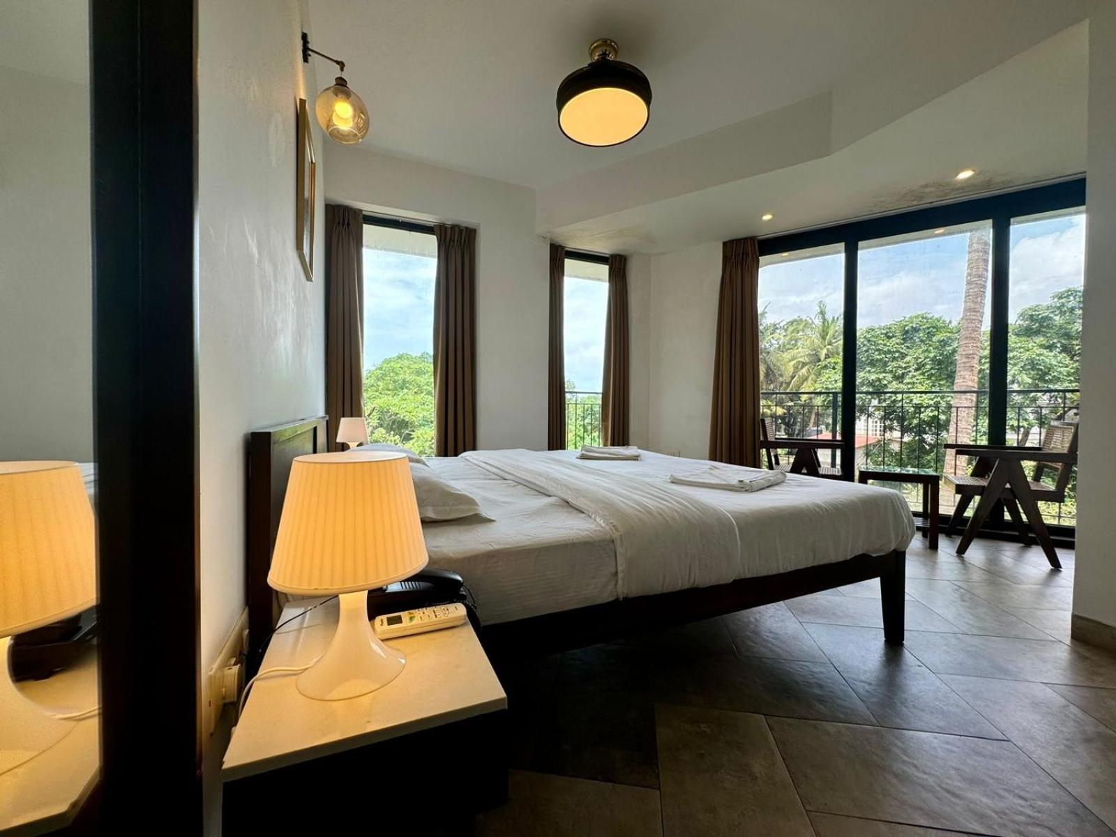 Half Hotel, Калангуте Екстериор снимка