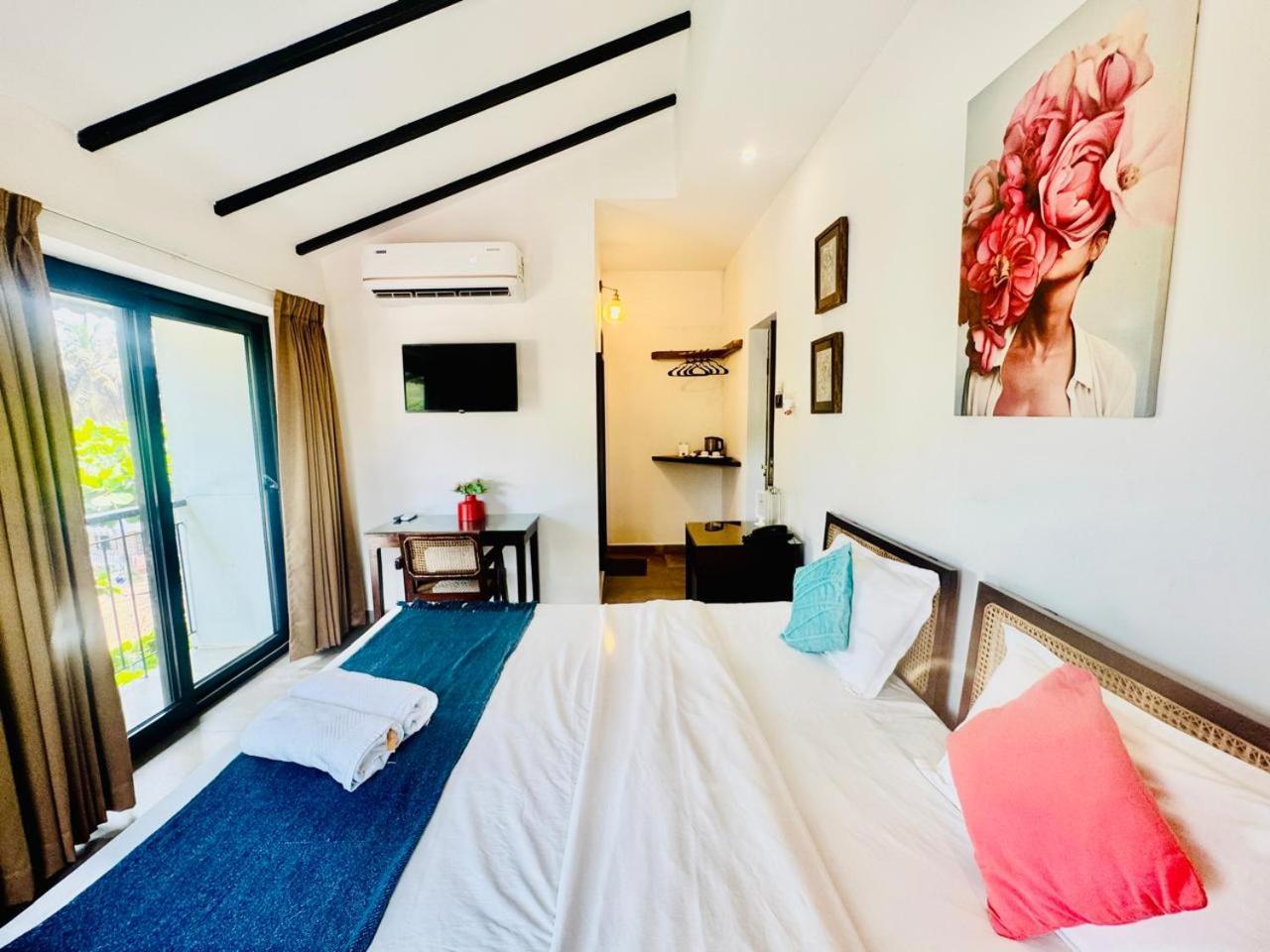 Half Hotel, Калангуте Екстериор снимка