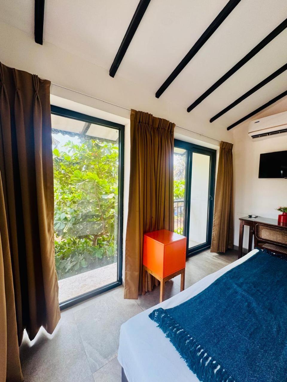Half Hotel, Калангуте Екстериор снимка