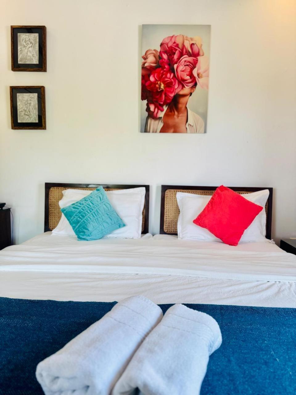 Half Hotel, Калангуте Екстериор снимка